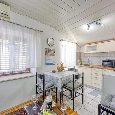 Appartamento By The Sea Selce, Crikvenica - 3240